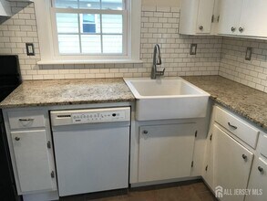 161 W Cliff St in Somerville, NJ - Building Photo - Building Photo
