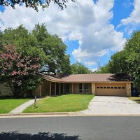 6808 Glen Ridge Dr in Austin, TX - Foto de edificio - Building Photo