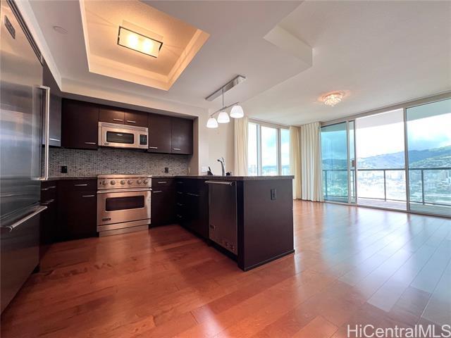 1837 Kalakaua Ave in Honolulu, HI - Building Photo - Building Photo