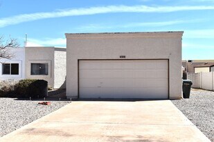 420 Cam Mojado in Sierra Vista, AZ - Building Photo