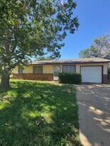 5411 24th St in Lubbock, TX - Building Photo