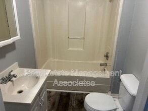 16 Cascade Ave in Griffin, GA - Building Photo - Building Photo