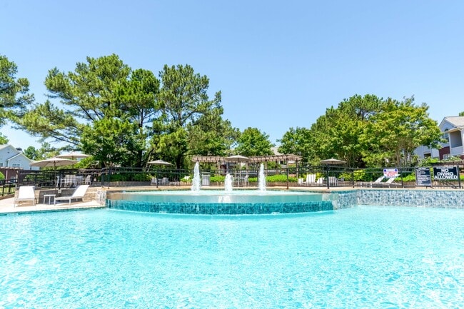 Enclave at Wolfchase in Cordova, TN - Foto de edificio - Building Photo