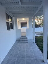 432 NW 32nd Ct in Miami, FL - Building Photo - Building Photo