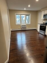 75 Wales St, Unit 2 in Abington, MA - Building Photo - Building Photo