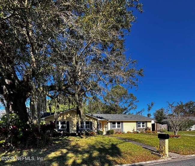 1363 Crosby Ln in Orange Park, FL - Building Photo - Building Photo