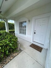13519 Fountain View Blvd in Wellington, FL - Building Photo - Building Photo