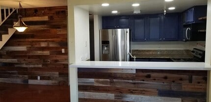 720 W 4th St in Long Beach, CA - Building Photo - Building Photo