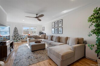 208-48 15th Rd in Queens, NY - Building Photo - Building Photo