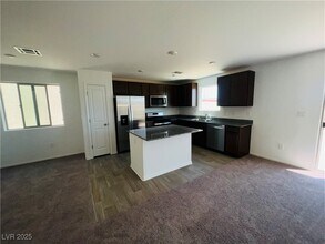 7010 Sol Brillante St in North Las Vegas, NV - Building Photo - Building Photo