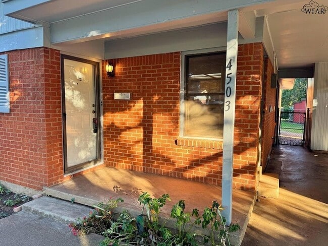 4503 McCrory Ave in Wichita Falls, TX - Foto de edificio - Building Photo