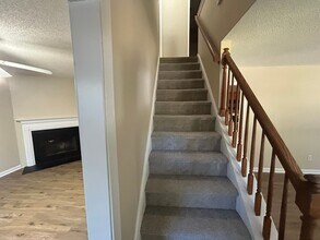 8205 Autumn Green Dr in Fairburn, GA - Building Photo - Building Photo