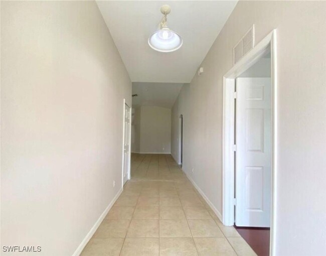 4839 18th St NE in Naples, FL - Building Photo - Building Photo