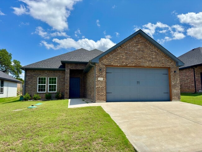 property at 2213 Beverly Dr