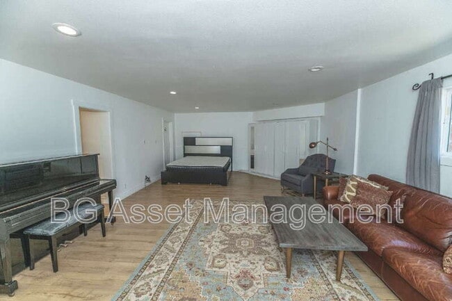 981 Castle Rock Rd in Walnut Creek, CA - Building Photo - Building Photo