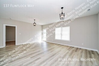 137 Flintlock Wy in New Market, AL - Building Photo - Building Photo