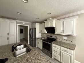 30 Woodcrest Dr in Jackson, TN - Building Photo - Building Photo