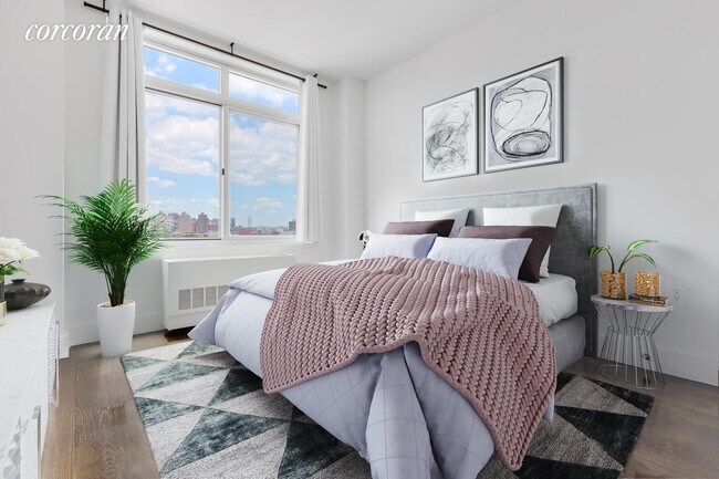 30-50 21st St-Unit -: 5Q in Queens, NY - Foto de edificio - Building Photo
