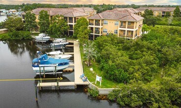 6517 Channelside Dr in New Port Richey, FL - Building Photo - Building Photo