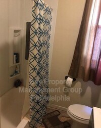 1743 W Diamond St photo'