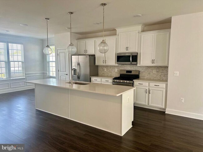 15269 Cartersville Ct in Haymarket, VA - Building Photo - Building Photo