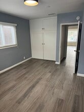 617 1/2 Manchester Ter in Inglewood, CA - Building Photo - Building Photo