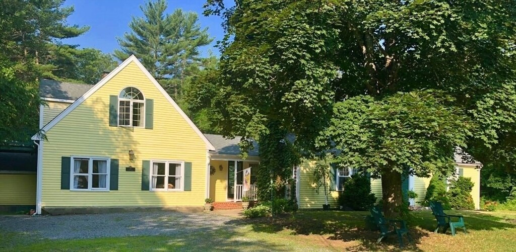 27 High St N in Pembroke, MA - Building Photo