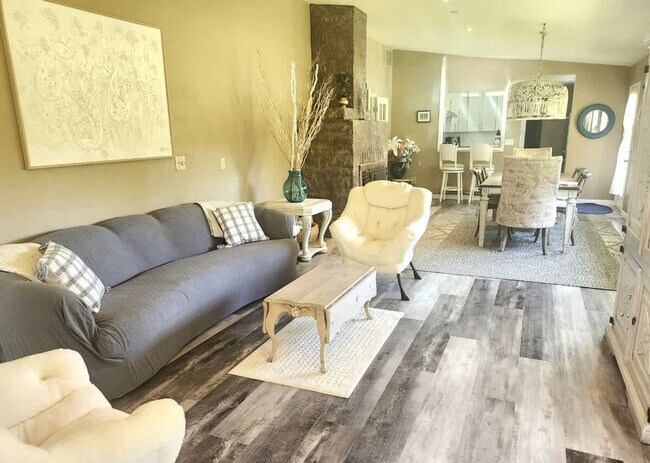 262 Mantle Rd in Sequim, WA - Building Photo - Building Photo