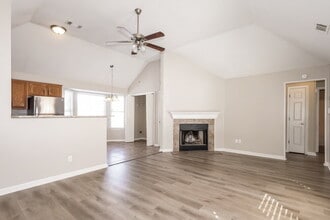 5596 Walden Valley Cove, Unit 1 in Memphis, TN - Foto de edificio - Building Photo