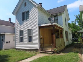 1026 Stophlet St in Fort Wayne, IN - Building Photo - Building Photo
