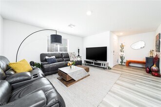 2849 Desert Mosaic Ln in Las Vegas, NV - Building Photo - Building Photo