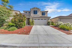 30536 Astoria Ln in Murrieta, CA - Building Photo