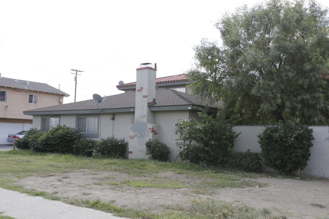 912 E Balsam Ave in Anaheim, CA - Building Photo - Building Photo