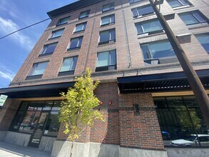 Market Flats in Olympia, WA - Foto de edificio - Building Photo