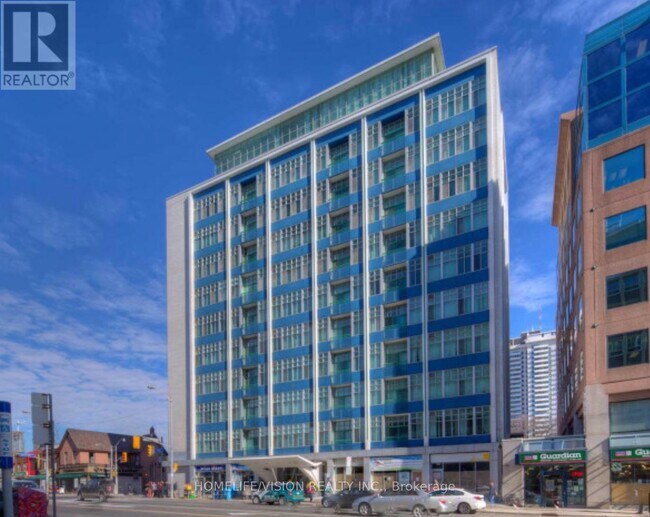 1901 Yonge St in Toronto, ON - Building Photo - Building Photo