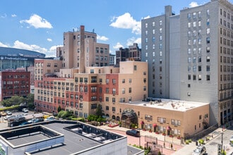 111 Mulberry St in Newark, NJ - Building Photo - Building Photo