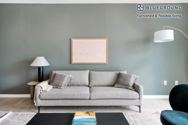 550 Moreland Way in Santa Clara, CA - Building Photo - Building Photo