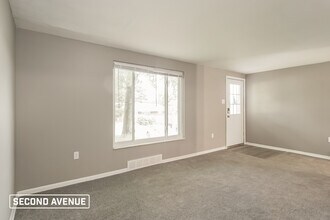 164 National Dr in Monroeville, PA - Building Photo - Building Photo