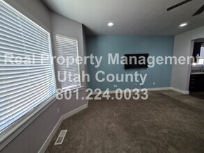 3644 E Quartz Creek Ln in Eagle Mountain, UT - Building Photo - Building Photo