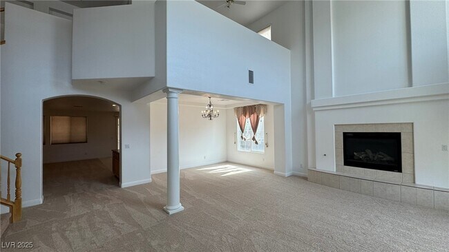 10066 Golden Bluff Ave in Las Vegas, NV - Building Photo - Building Photo