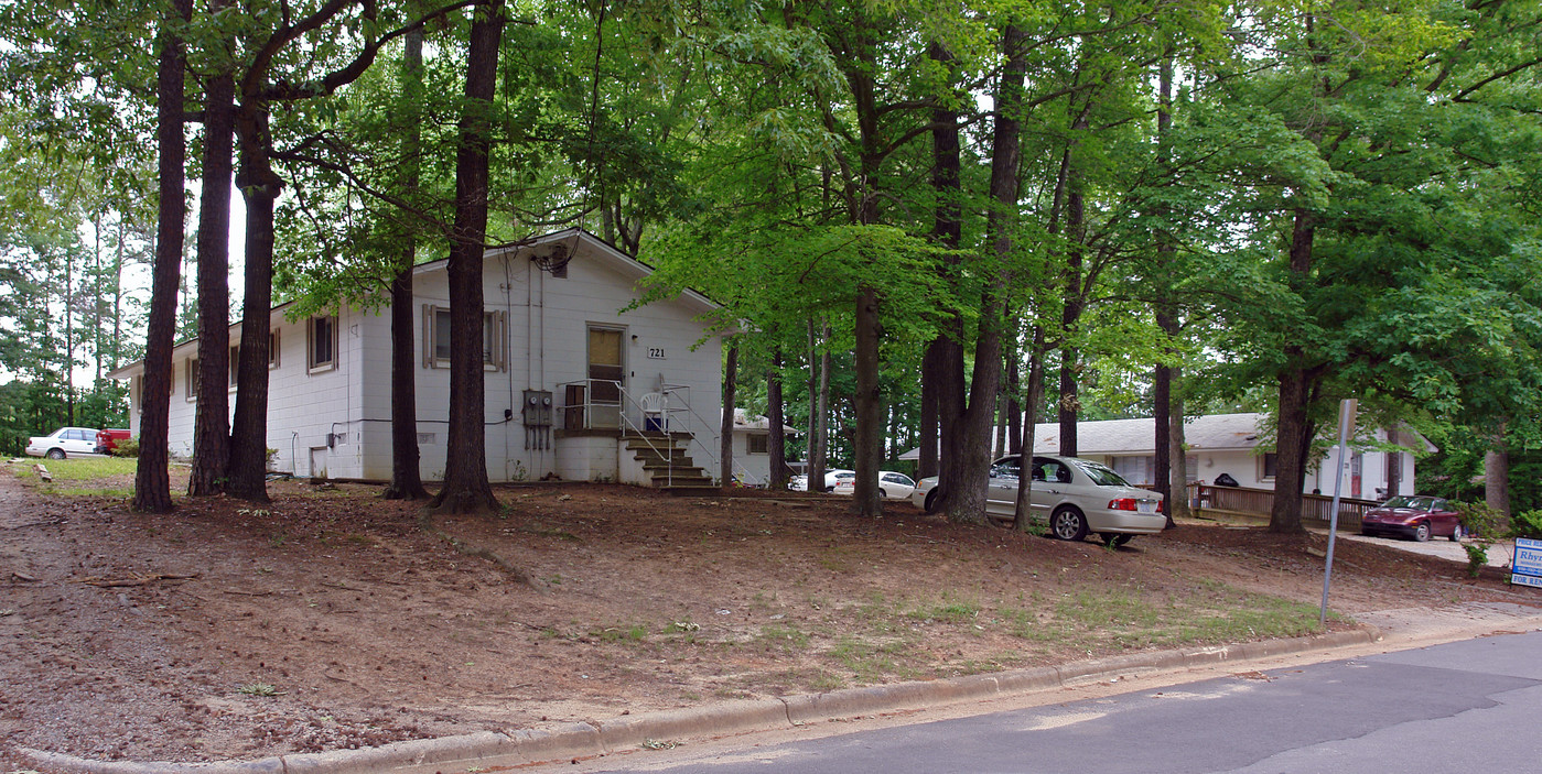 721-735 Chappell Dr in Raleigh, NC - Building Photo