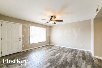12242 N 48th Dr in Glendale, AZ - Building Photo - Building Photo