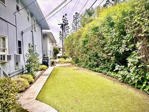 1729 Raymond Hill Rd in South Pasadena, CA - Building Photo - Building Photo
