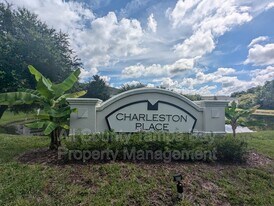 9448 Charlesberg Dr in Tampa, FL - Building Photo