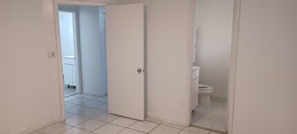 5812 Polk St in Hollywood, FL - Building Photo - Building Photo