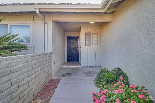 2213 Sandpiper Rd in Bakersfield, CA - Building Photo - Building Photo