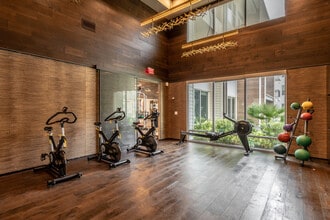 Tradehouse at Bulverde Marketplace in San Antonio, TX - Foto de edificio - Interior Photo