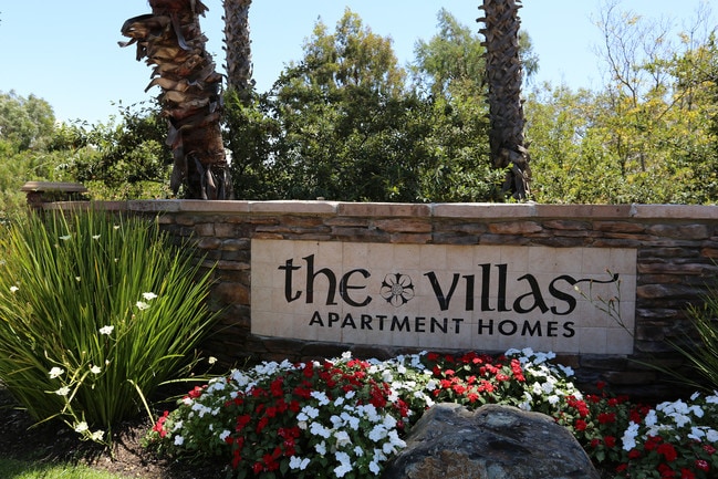 The Villas at Camino Bernardo in San Diego, CA - Building Photo - Building Photo