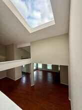 9353 Westwood Village Dr in Houston, TX - Building Photo - Building Photo