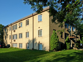 556 Jenks Ave Apartamentos